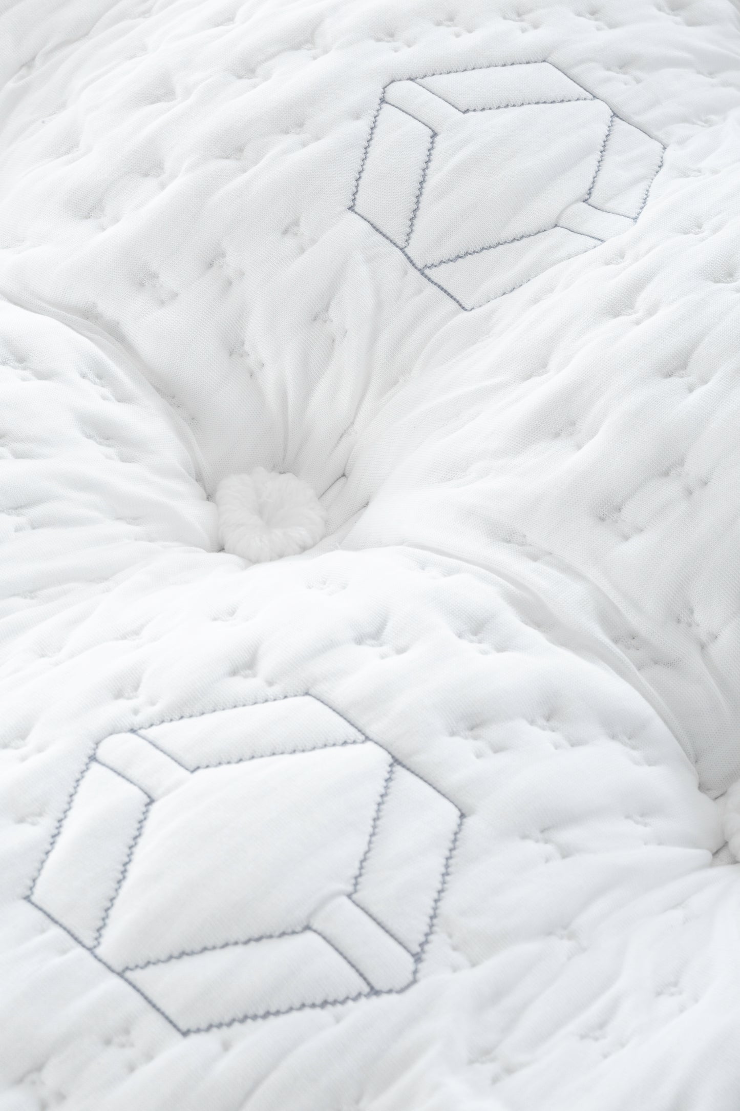 Aireloom Timeless Odyssey Luxetop M1 Firm 15" Mattresses