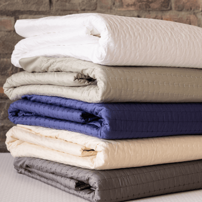 DreamFit Enhanced Bamboo Quilted Sheet Set detail