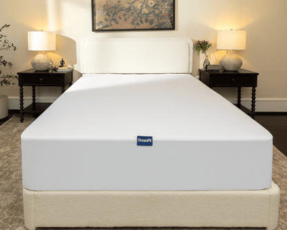 DreamFit StaDry Total Mattress Encasement in white