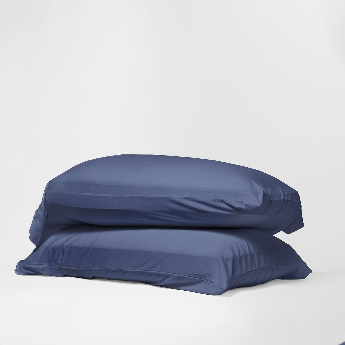 DreamFit Bamboo Stretch-Knit Pillowcase Pair in Heathered Blue