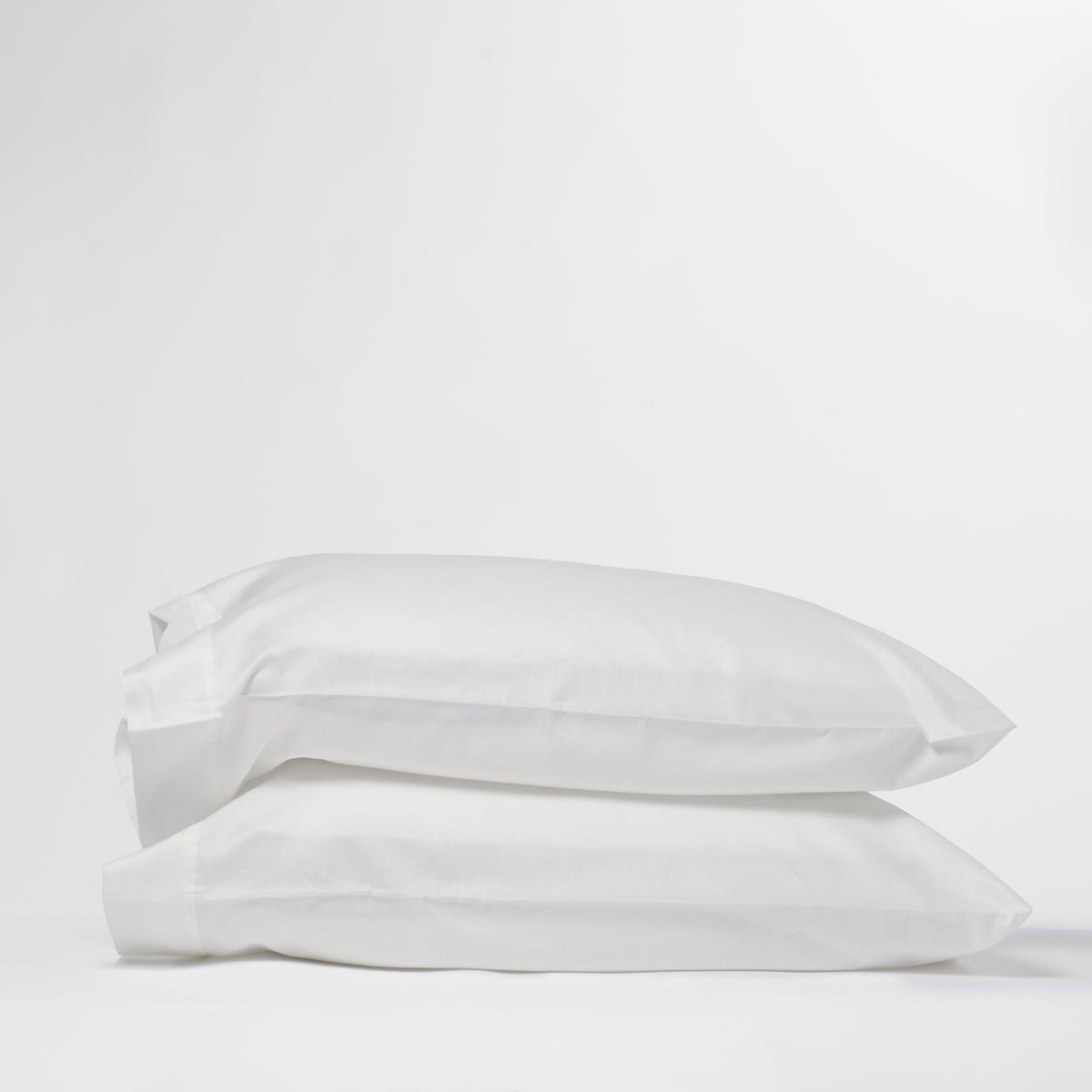 DreamFit 100% Long Staple Cotton Pillowcase Pair in White