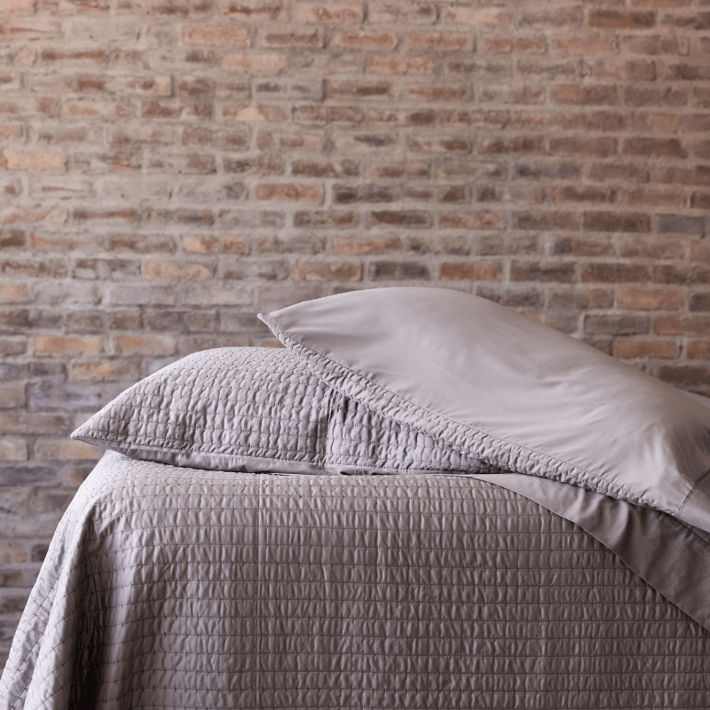 DreamFit Enhanced Bamboo Quilted Sheet Set in Gray
