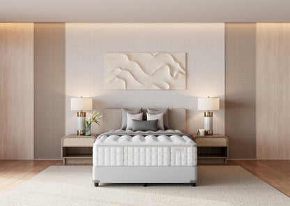 Colchón Aireloom Preferred Timeless Odyssey Luxetop M1 Luxury Firm en un dormitorio, vista frontal