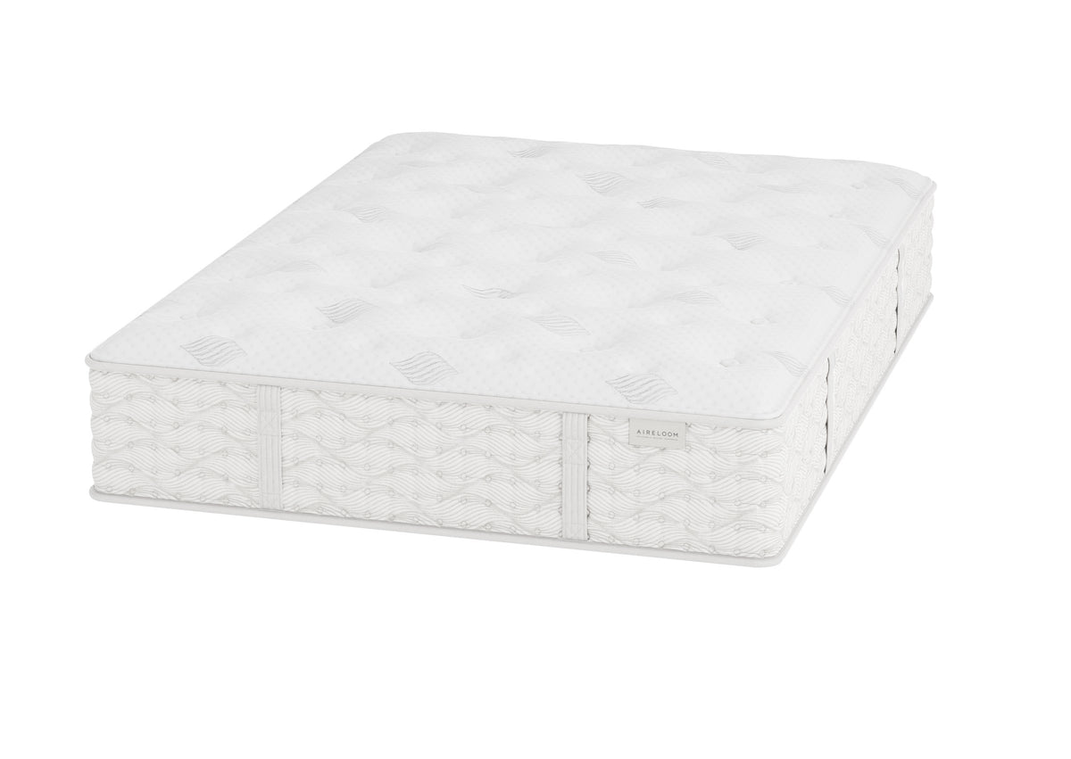Colchão Aireloom Preferred Timeless Odyssey Streamline Firm, vista de três quartos