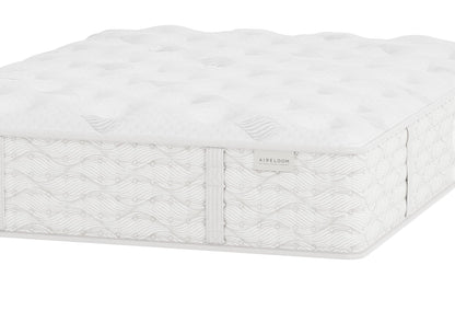 Aireloom Preferred Timeless Odyssey Streamline M1 Plush mattress, corner detail