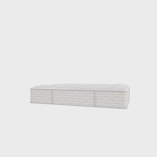 Video: inside the layers of the Aireloom Preferred Timeless Odyssey Streamline Firm mattress