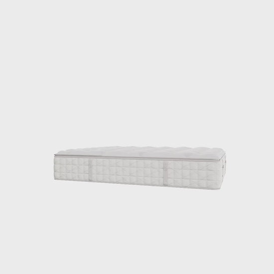 Video: inside the layers of the Aireloom Preferred Timeless Odyssey Luxetop M2+ Plush mattress