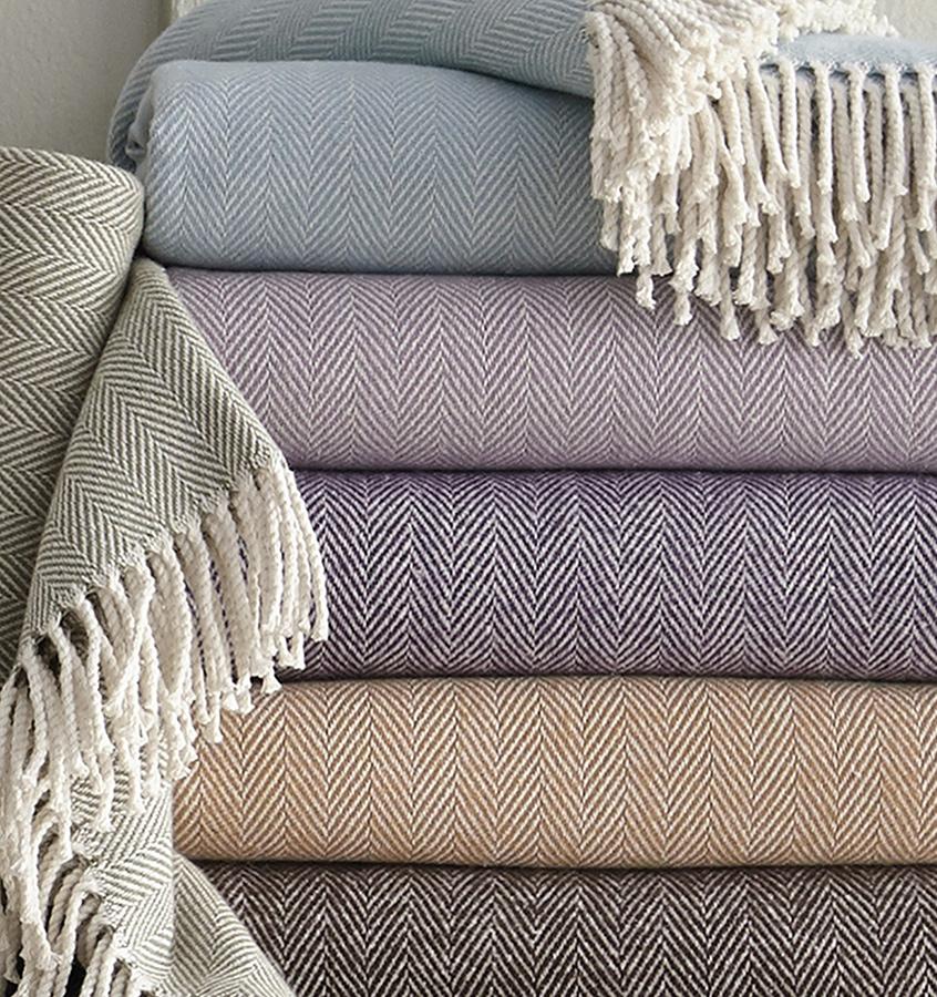 SFERRA Celine Throw - view 3