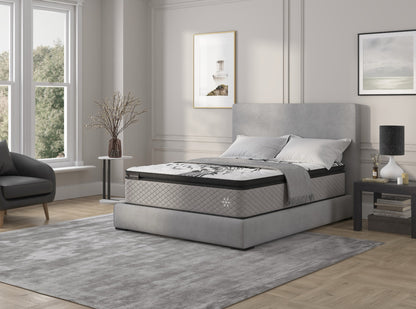 Colchón Sherwood Bedding Effortless Medium Pillow Top en un dormitorio decorado