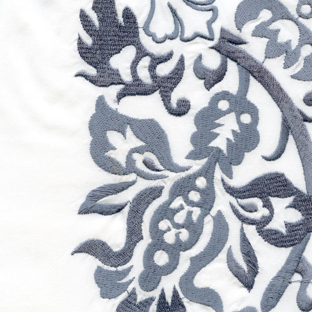 SFERRA Saxon Pillowcases - view 8