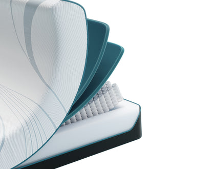 Colchón Tempur-Pedic Adapt 2.0 Medium Hybrid, esquina abierta que muestra las capas interiores