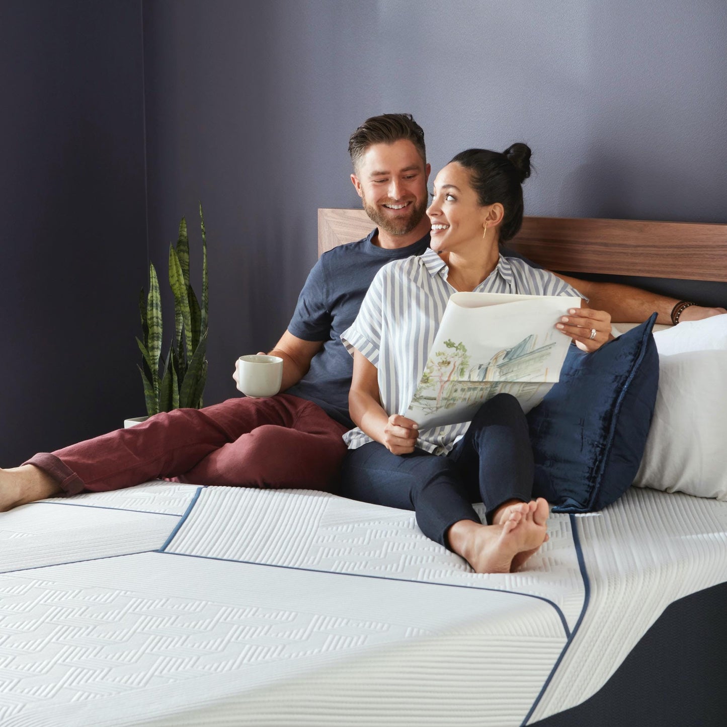 Serta iComfort CF4000 Hybrid Plush