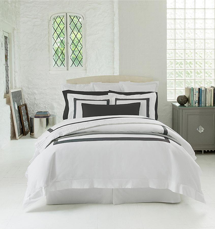 Sferra Orlo Flat Sheet